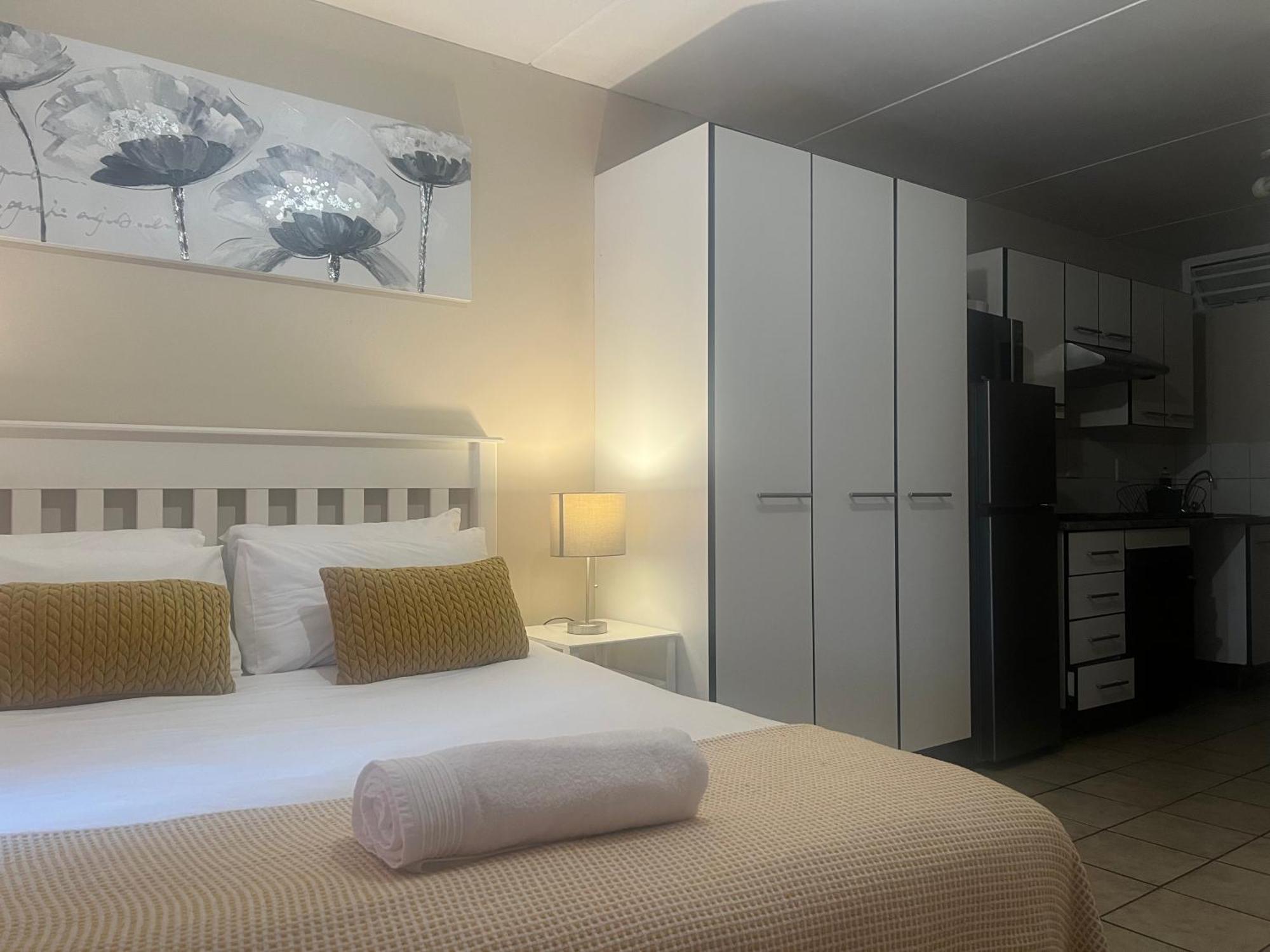 Smart And Cozy Studio With Netflix And Showmax Pretoria-Noord Dış mekan fotoğraf